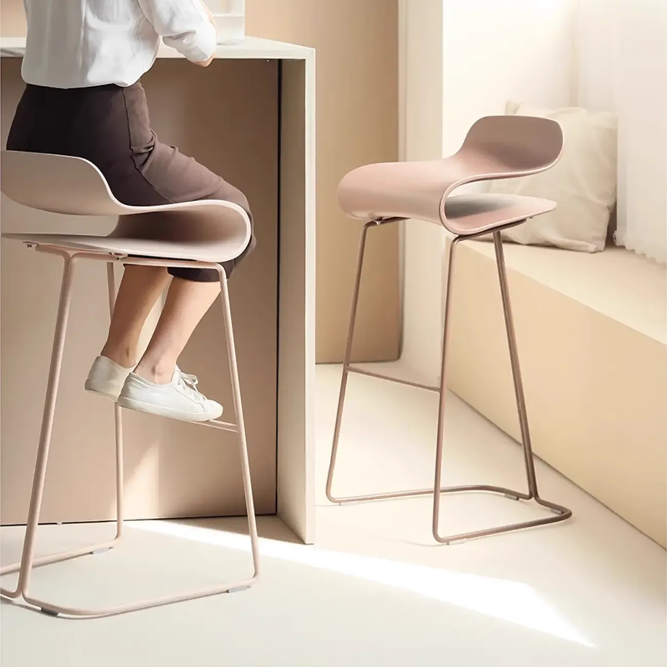 Industrial Plastic Steel Frame Low Back Armless Bar Stool