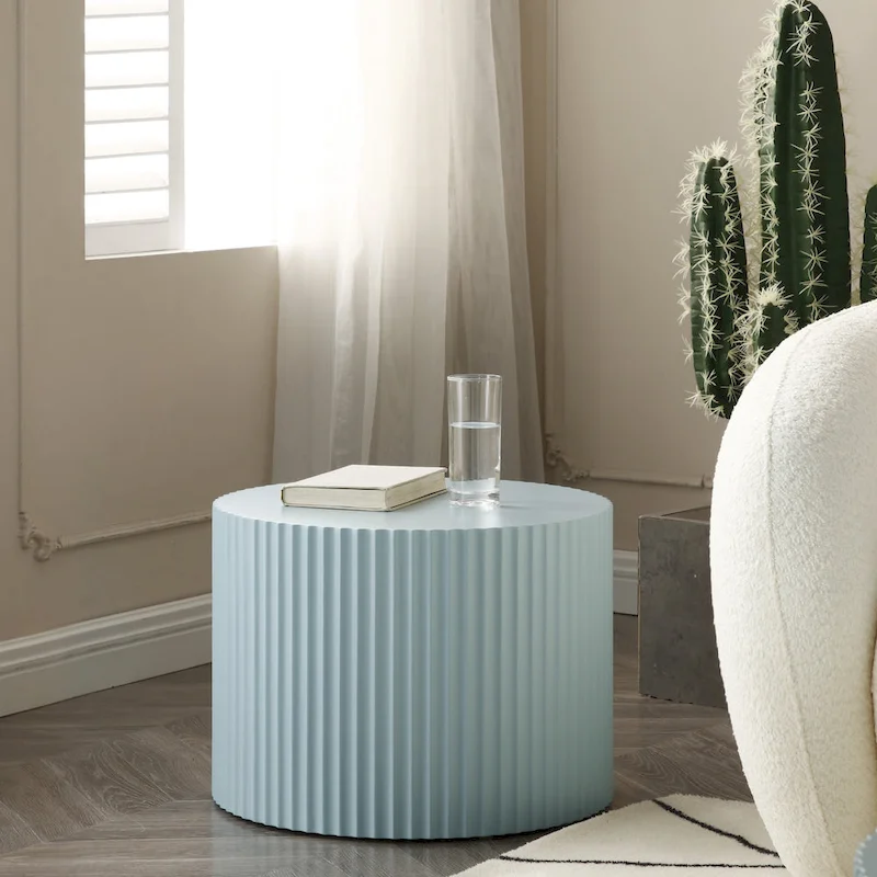 Modern Farmhouse Round Accent Nesting Side Coffee Table Set (Set of 2)