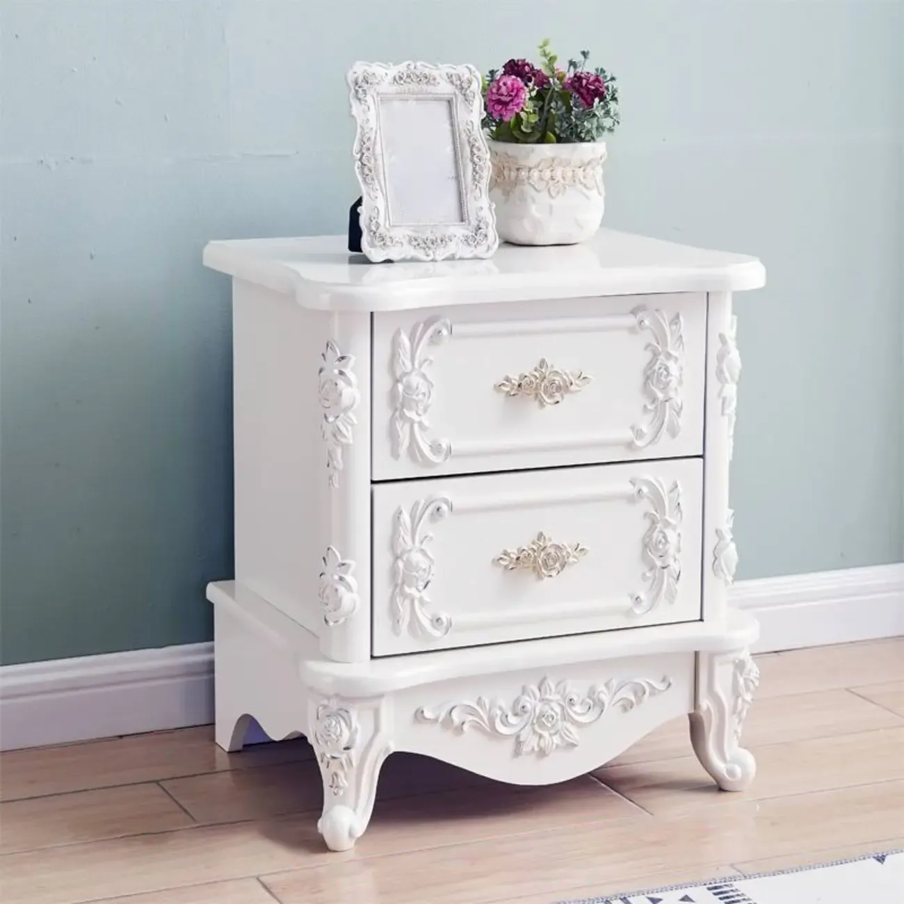 Traditional White Wood Carved 3-Drawer Nightstand