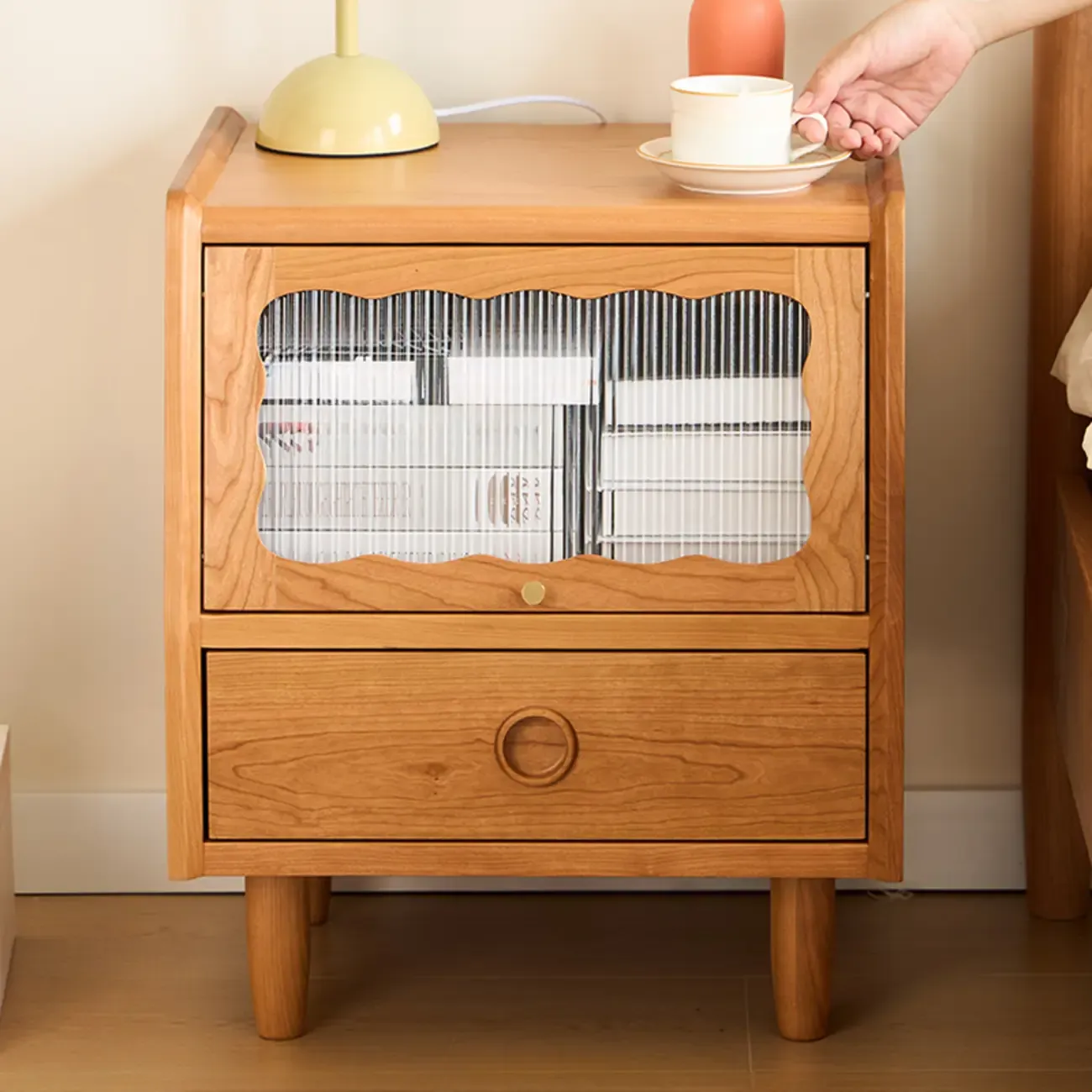 Drawer Storage Traditional Wood Nightstand