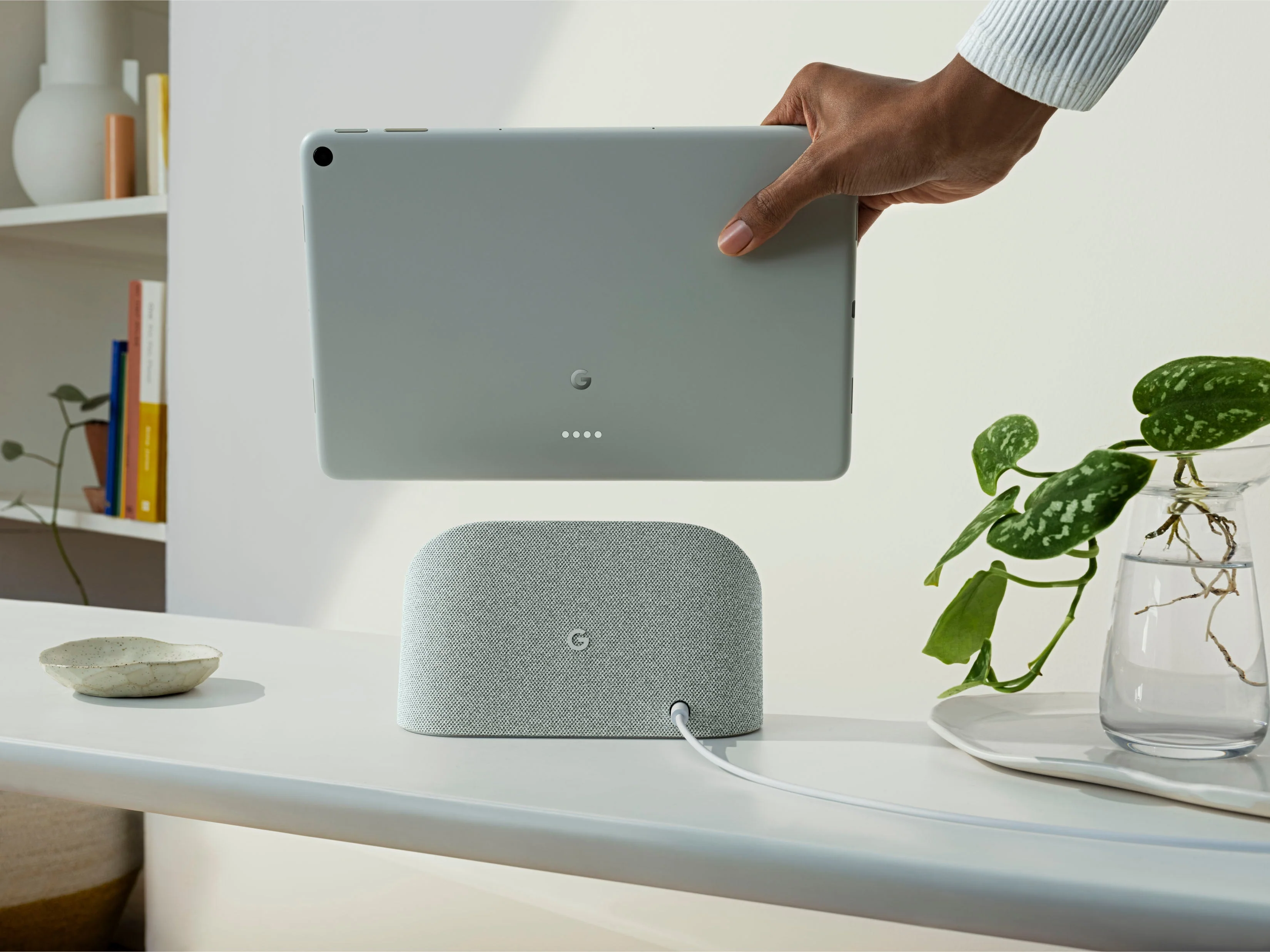 Google - Pixel Tablet with Charging Speaker Dock - 11