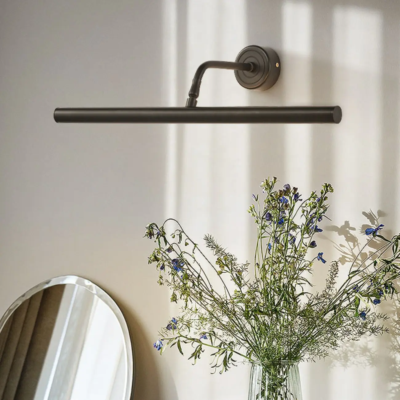 Modern Black Metal LED Bathroom Vanity Light Tube Shade