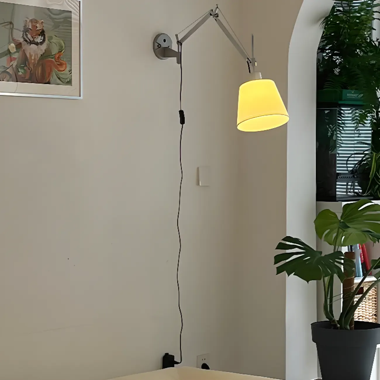 Adjustable Fabric Swing Arm Metal Wall Light for Bedroom