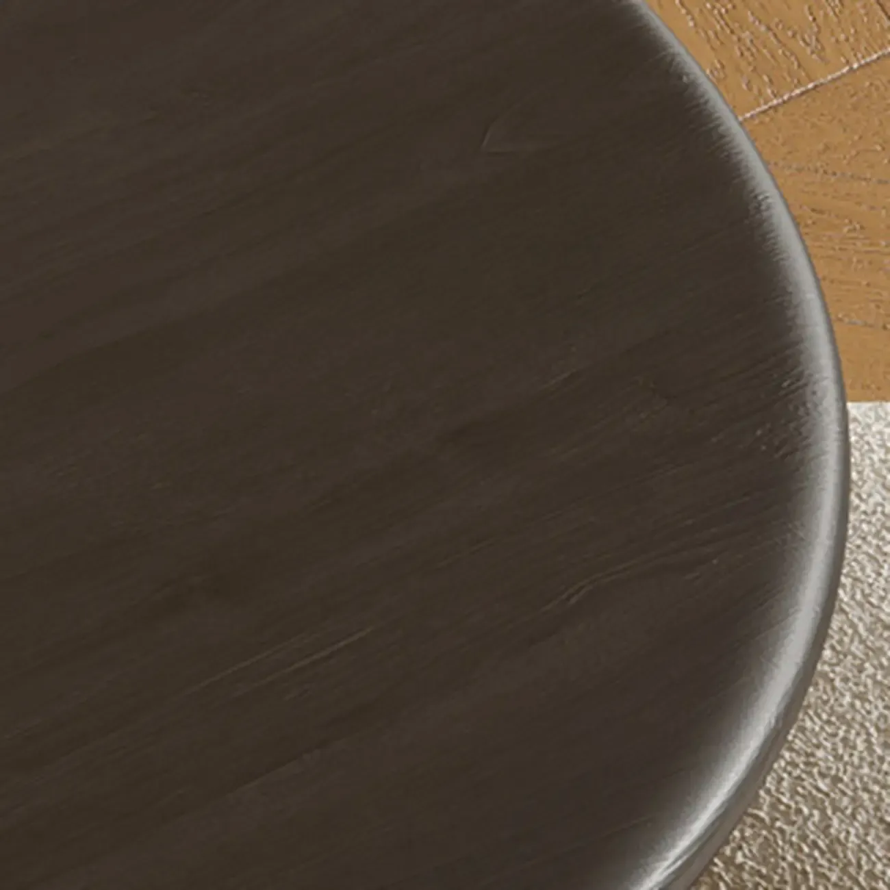 Traditional Dark Brown Wood Round Dining Table