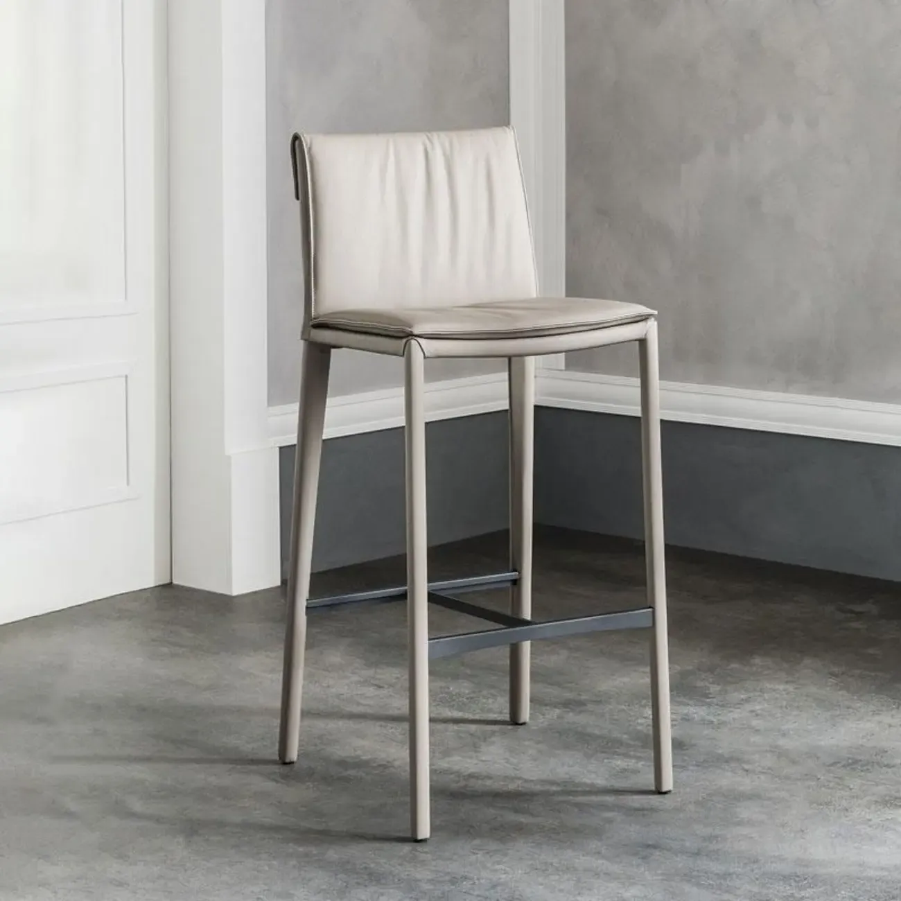 Modern 4-Leg Trestle Footrest Low Back Bar Stools