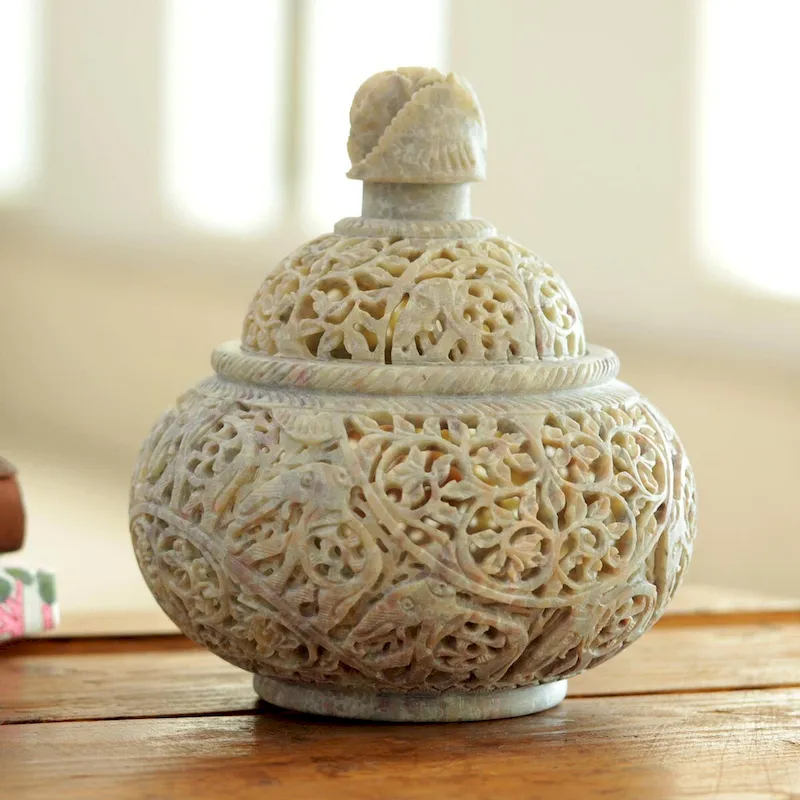 Handmade Elephant Luxuries Soapstone jar (India ) - 31 x 22 x 19