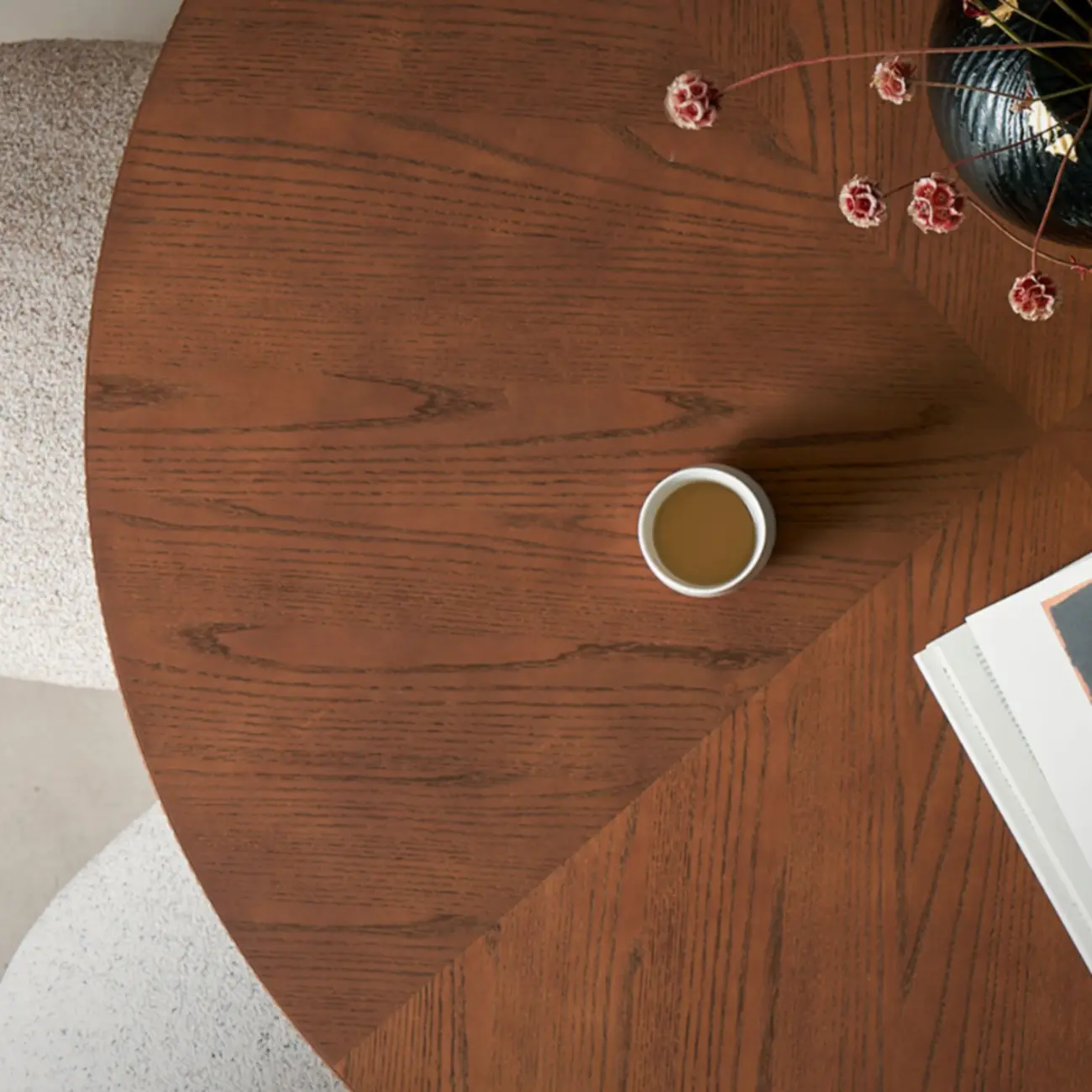 Modern Round Marble Top Pedestal Dining Table