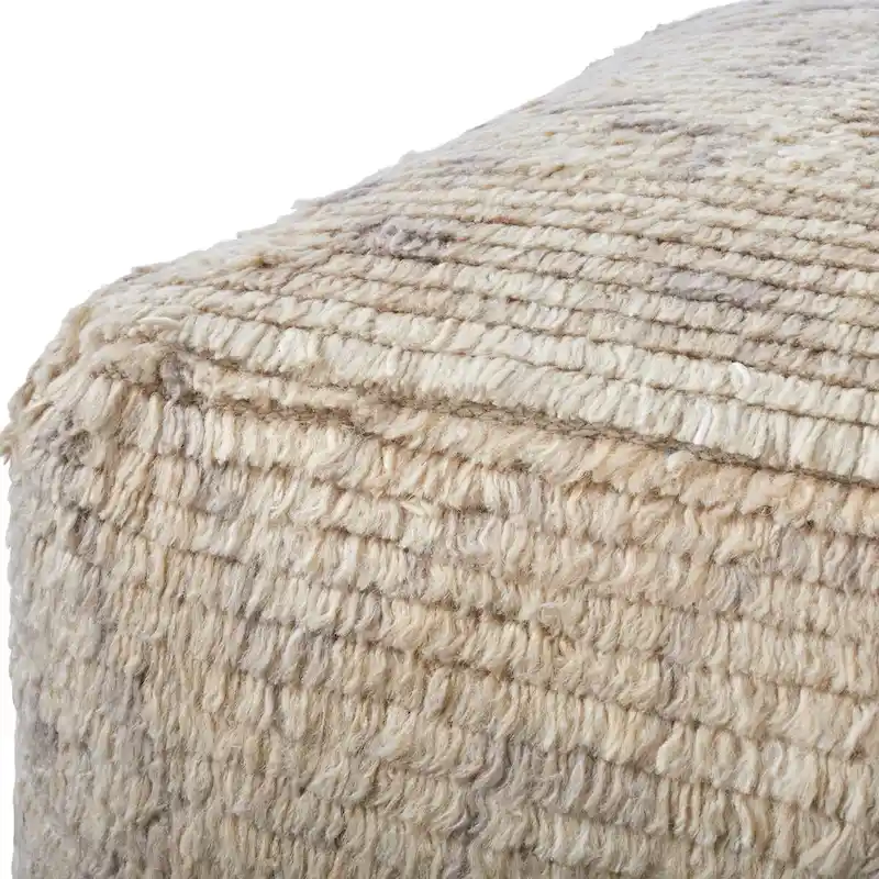 Jasmyne Traditional Medallion Pouf