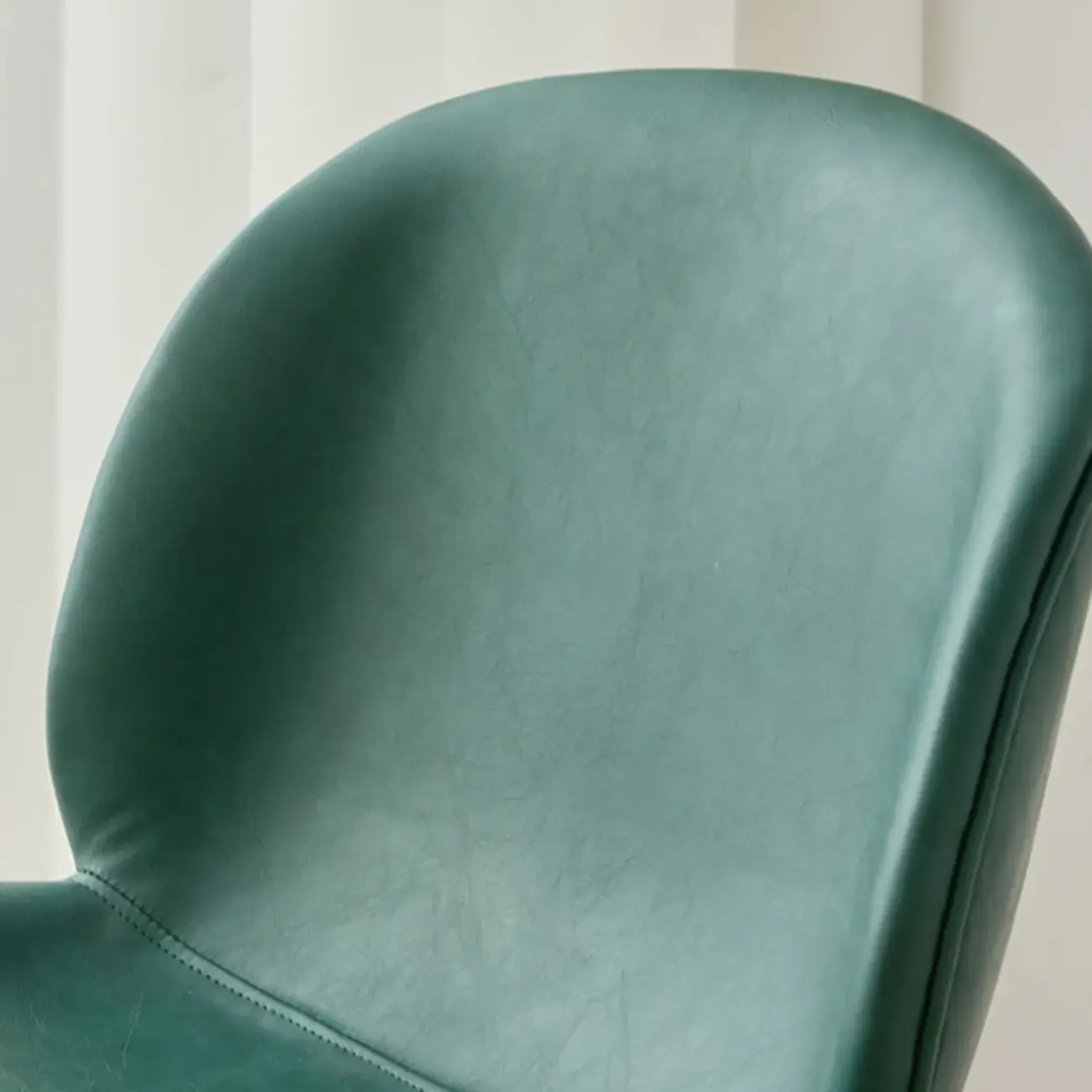 Mid-century Modern Bucket Upholstered Bar Stools