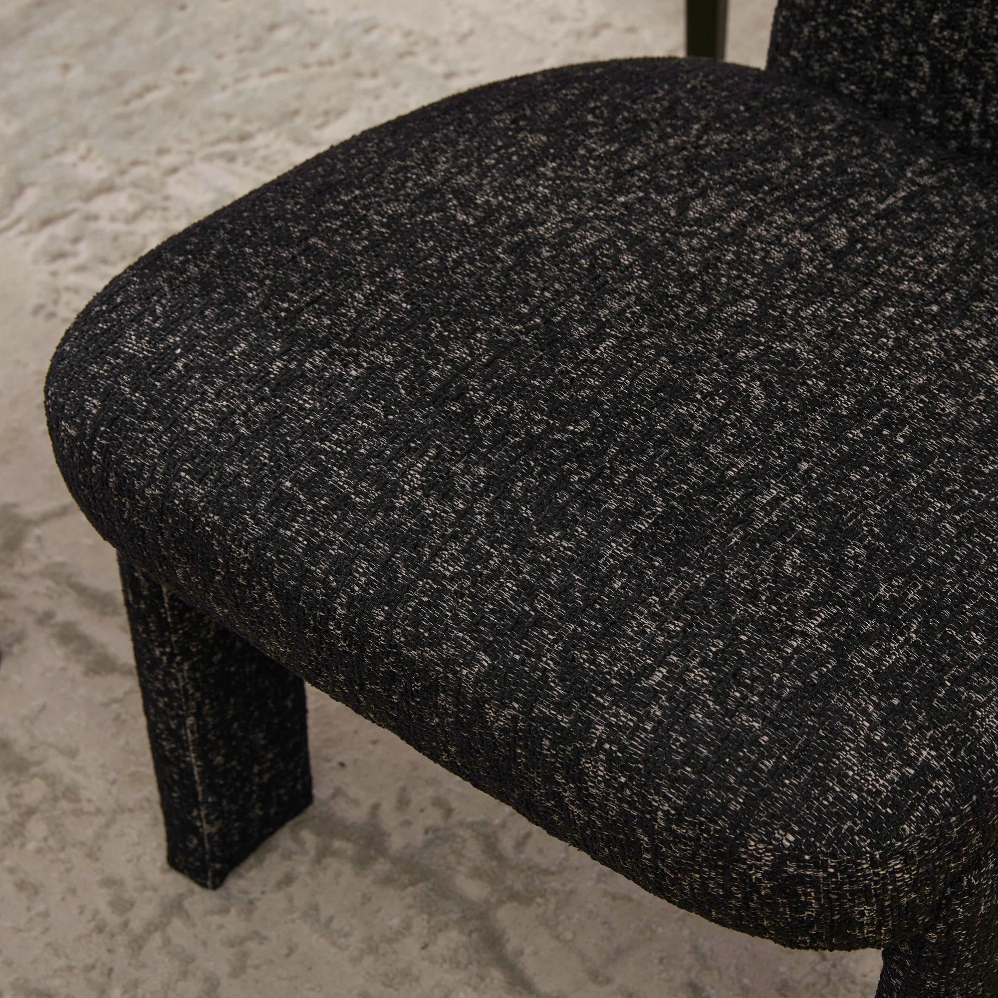 Curve Design Wide Modern Upholstered Chenille Dining Chair Set of 4