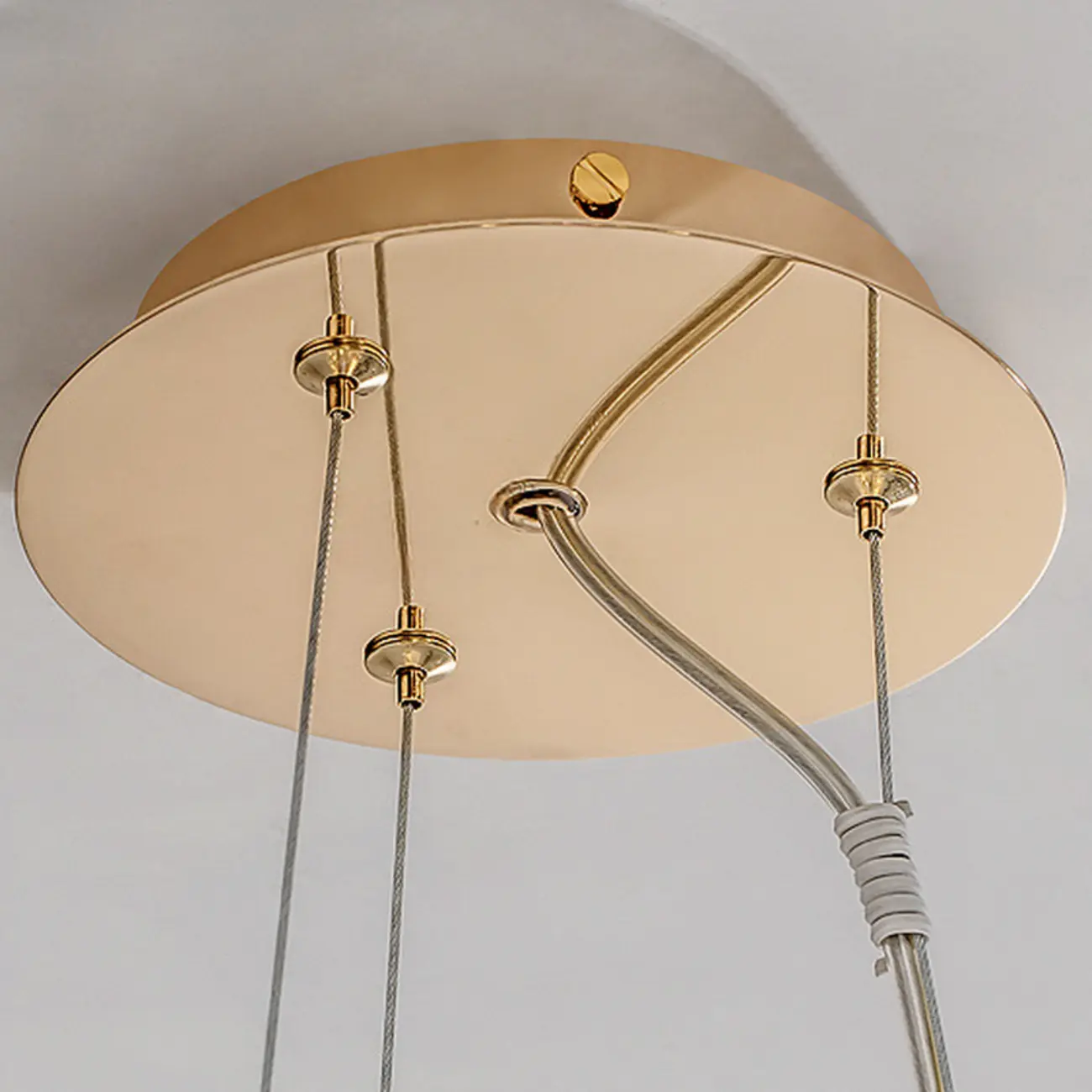 Luxury Crystal Round Chandelier with Geometric Design