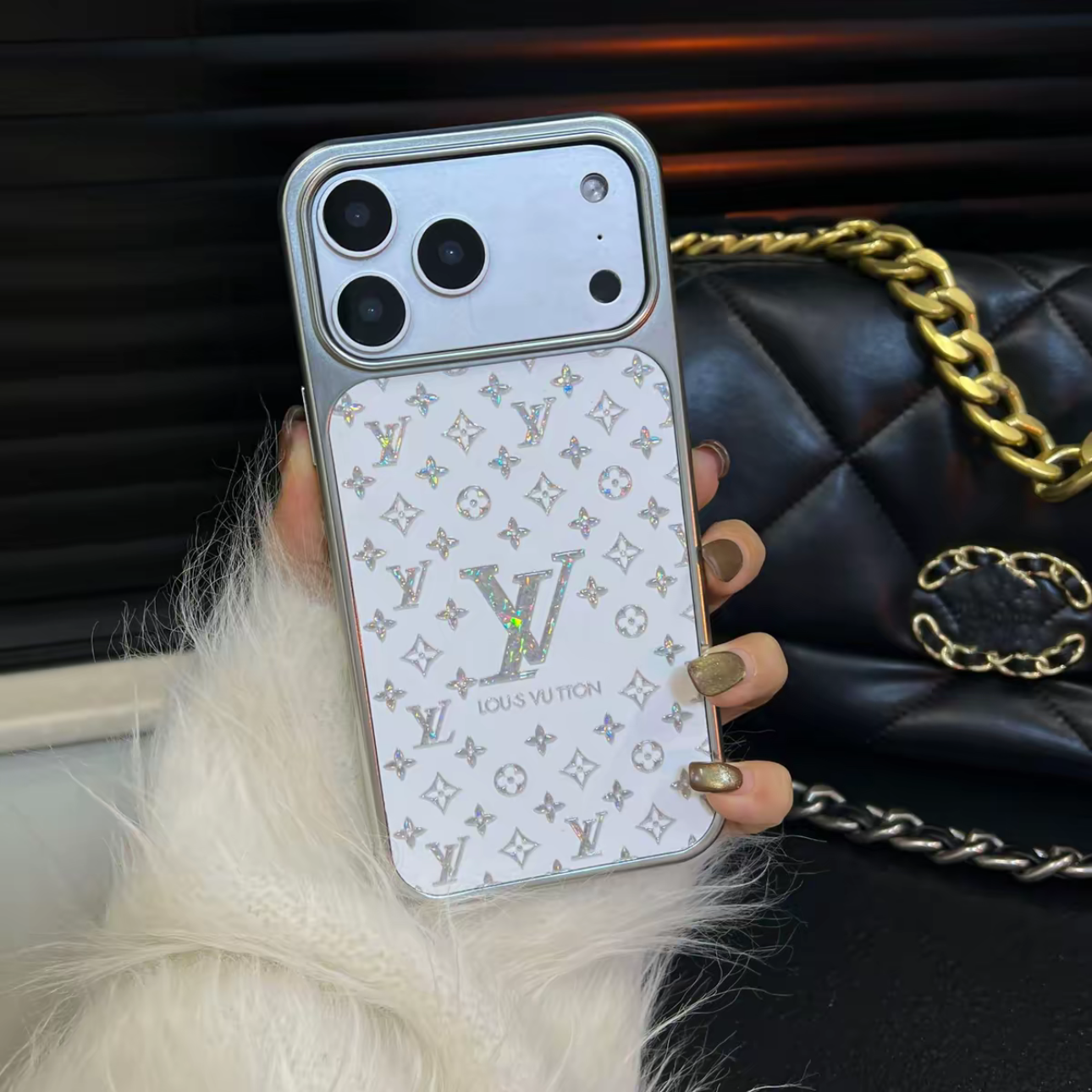 LL Hologram - White - Vania Cases