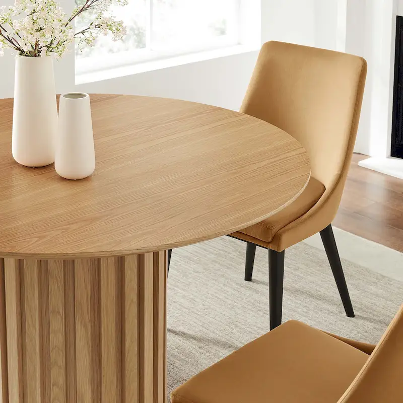 Senja 47 Round Dining Table