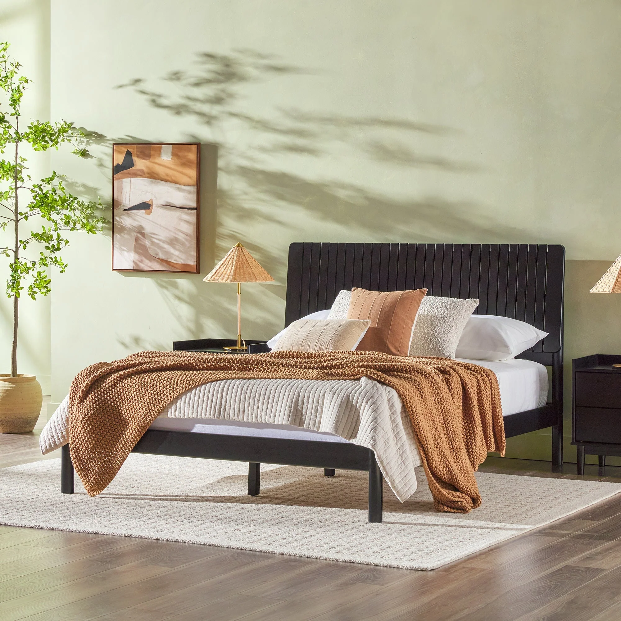 Cama Slatted Headboard Mid-Century Modern Solid Wood Bed