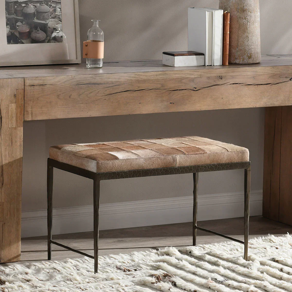 Achen Hide Bench