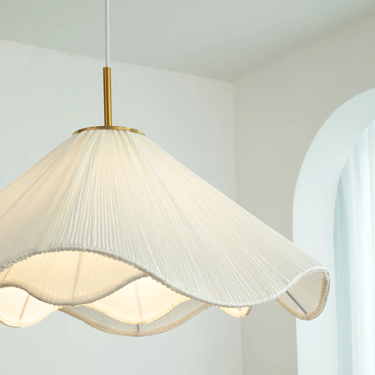 Adjustable White Fabric Flower Pendant Light Fixture for Indoor