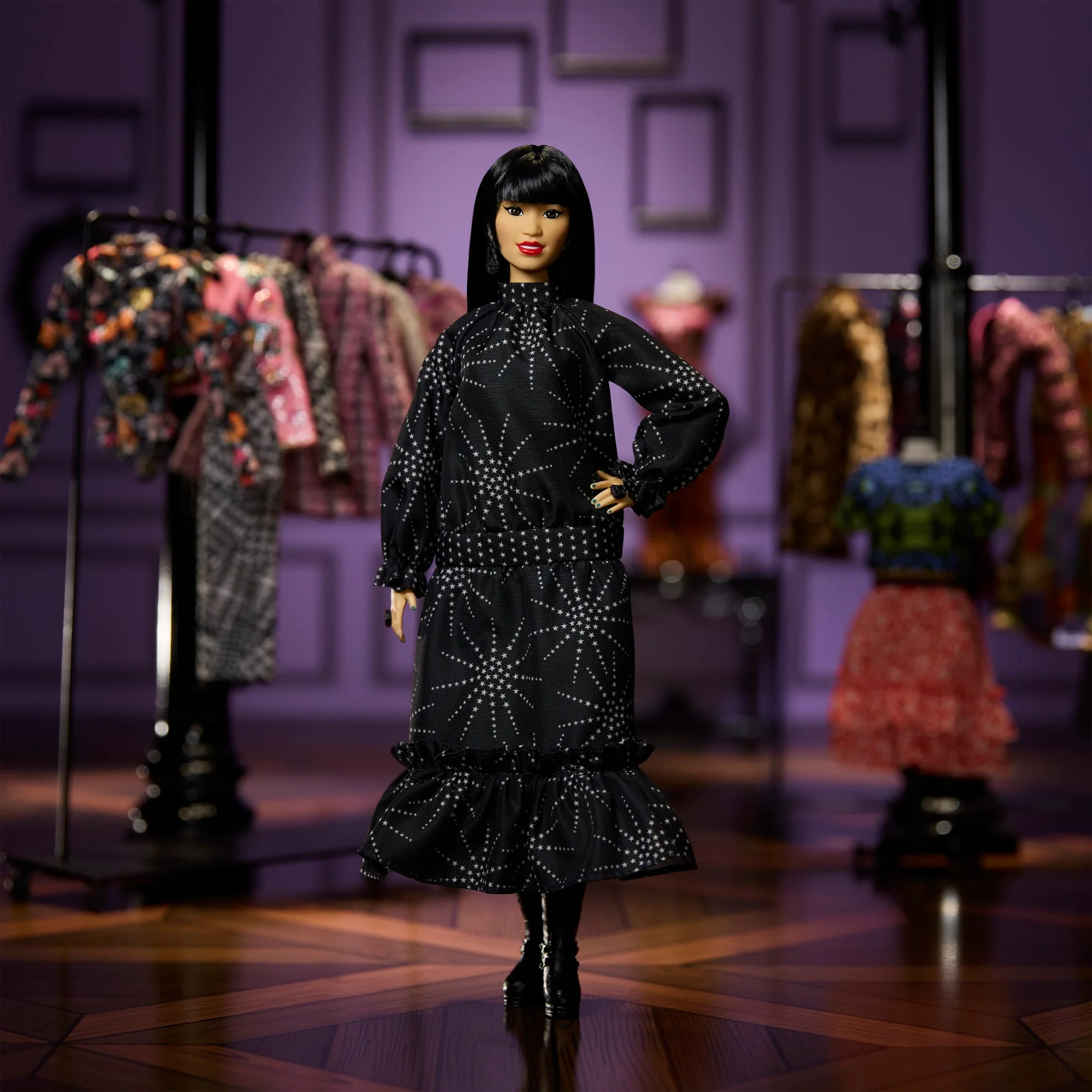Barbie – Femmes Inspirantes – Poupée et Acc. – Anna Sui, Robe Noire