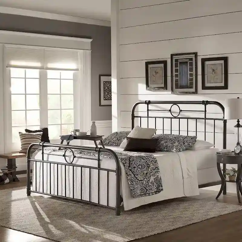 Kendal Black Metal Bed by iNSPIRE Q Classic