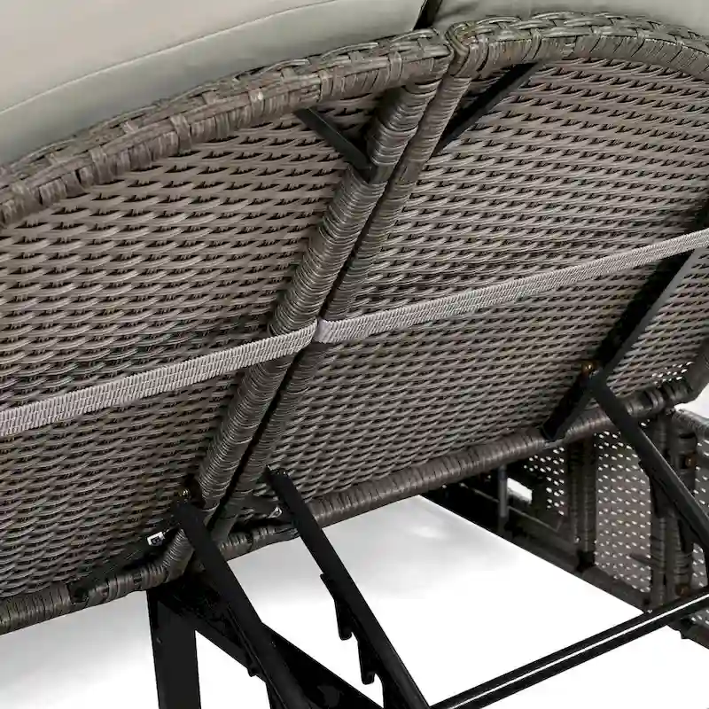 Patio 2-Person Daybed with Cushions and Pillows