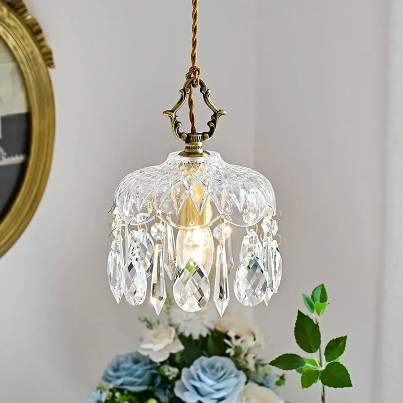 Elegant Clear Crystal Chandelier with Luxurious Accents for Living Room