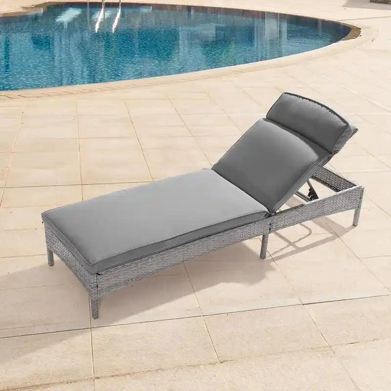 LIVOOSUN Patio Chair Rattan Single Lounge Water-Repellent Cushion