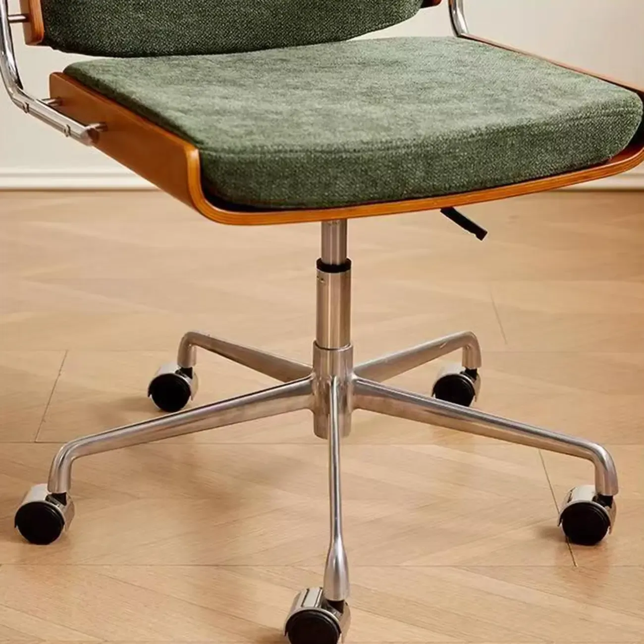 Modern Green Fabric Ergonomic Swivel Office Chair