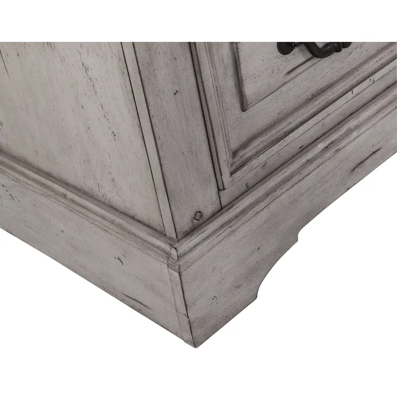 Lakewood 5-drawer Chest