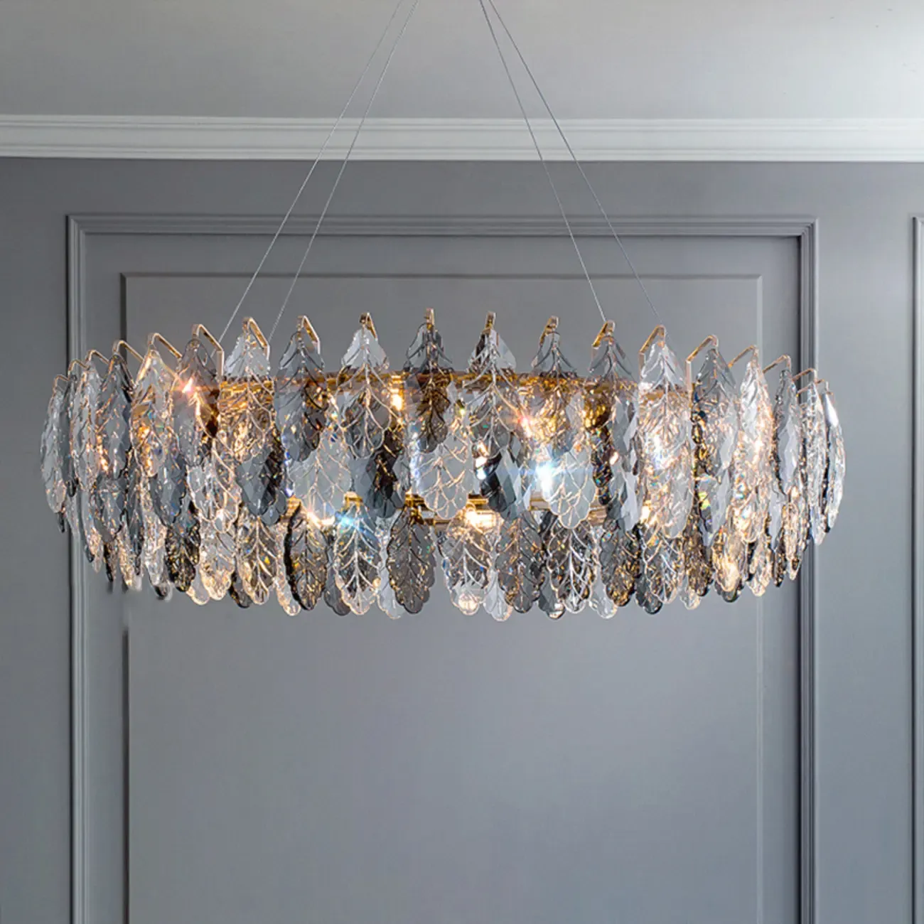 Exquisite Round Multi-light Crystal Leaf Chandelier