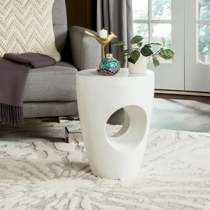 SAFAVIEH Hadil Concrete Indoor/ Outdoor Accent Table - 14.1 x 14.1 x 17.7 - 14Wx14Dx18H