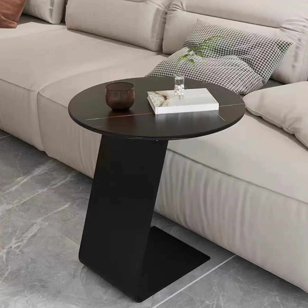 Black Metal Base Round C-Shaped Marble Side Table for Couch