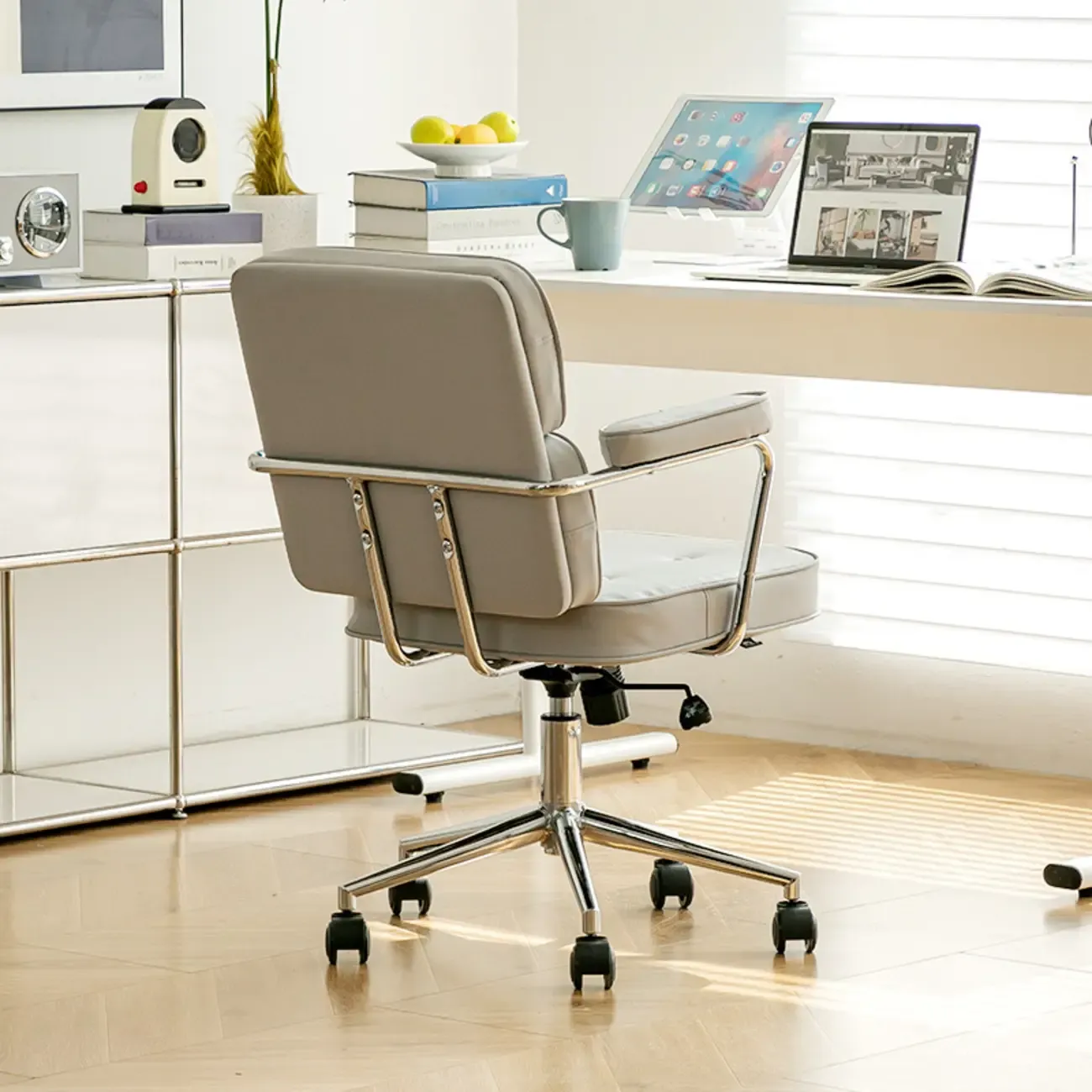 Modern Leather Swivel Office Chair with Arms