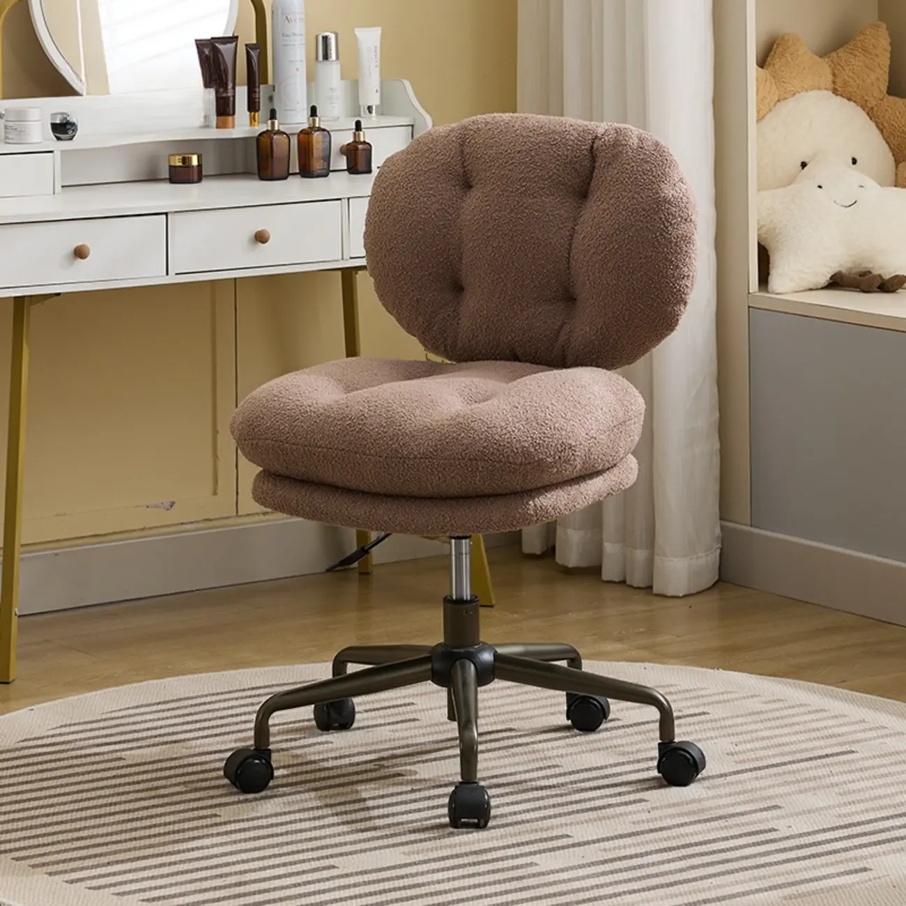 Modern Tufted Upholstered Ergonomic Swivel Office Chair