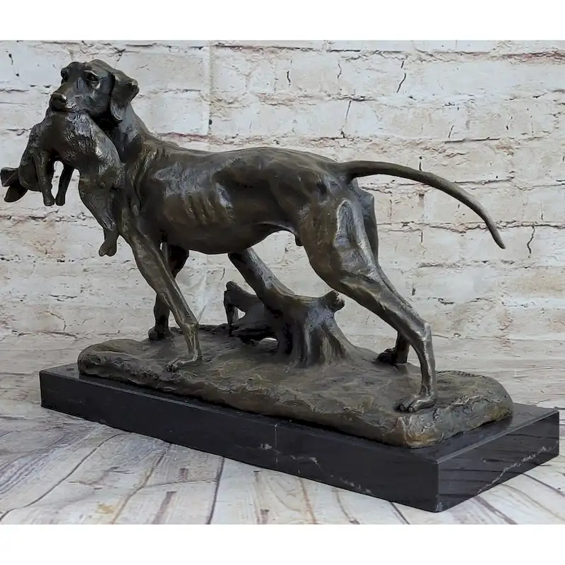 Hot Cast Bronze Sculpture Of Hunting Dog Retriever With Imitative Rabbit In Mouth