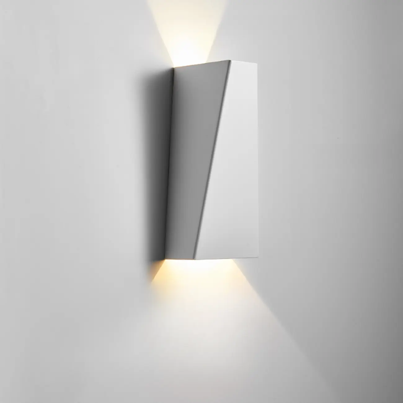 2 Lights Geometric Simple Wall Light Fixture Metal Shade