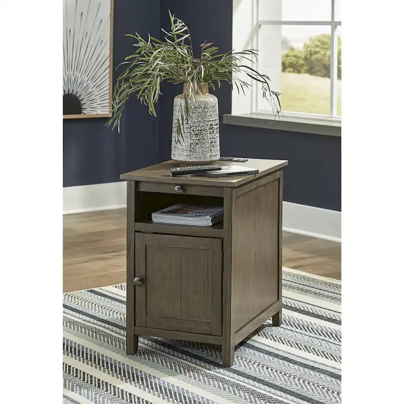 Signature Design by Ashley Treytown Chairside End Table - 16W x 24D x 24H