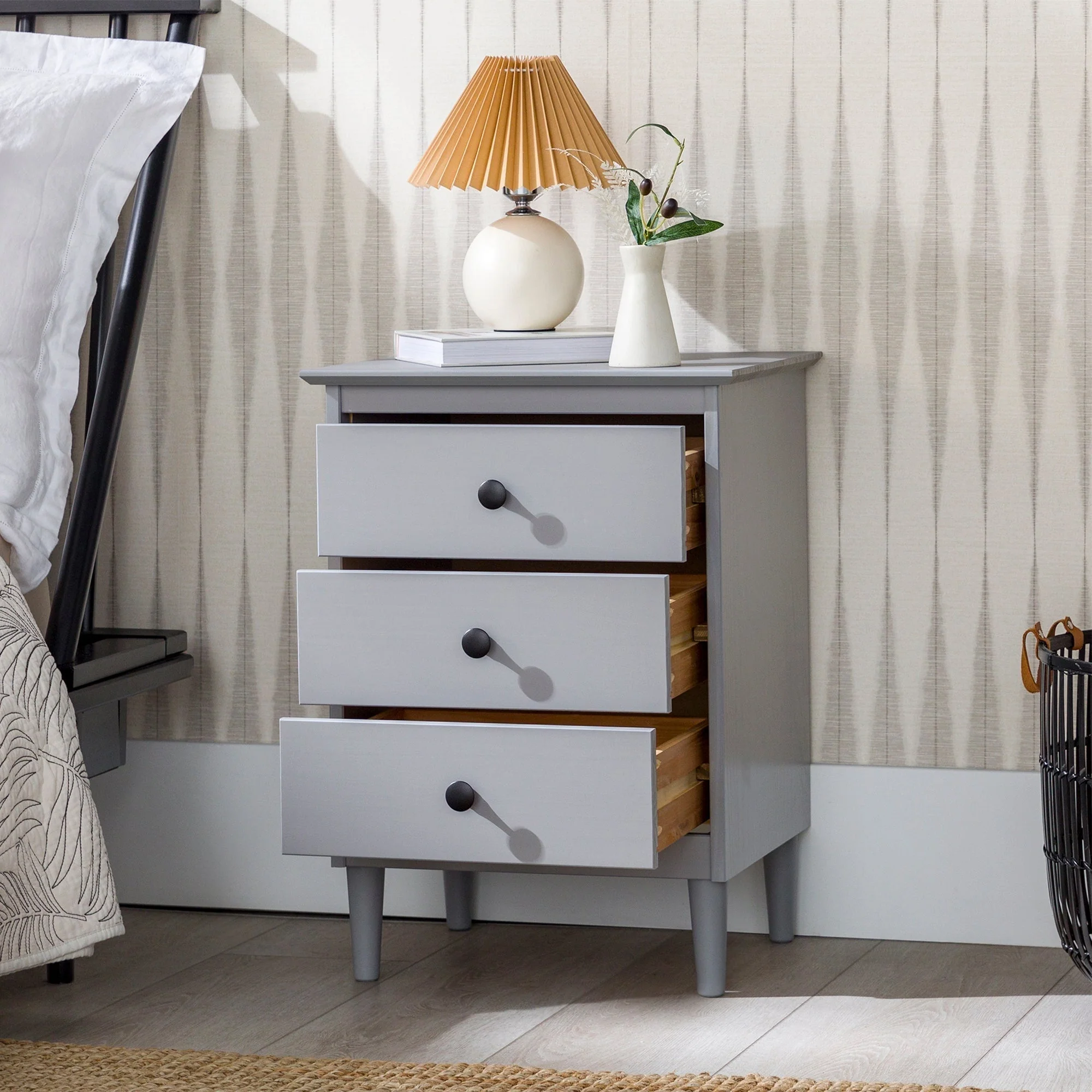 Spencer Solid Transitional Wood Nightstand