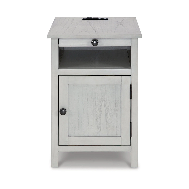Signature Design by Ashley Treytown Chairside End Table - 16W x 24D x 24H