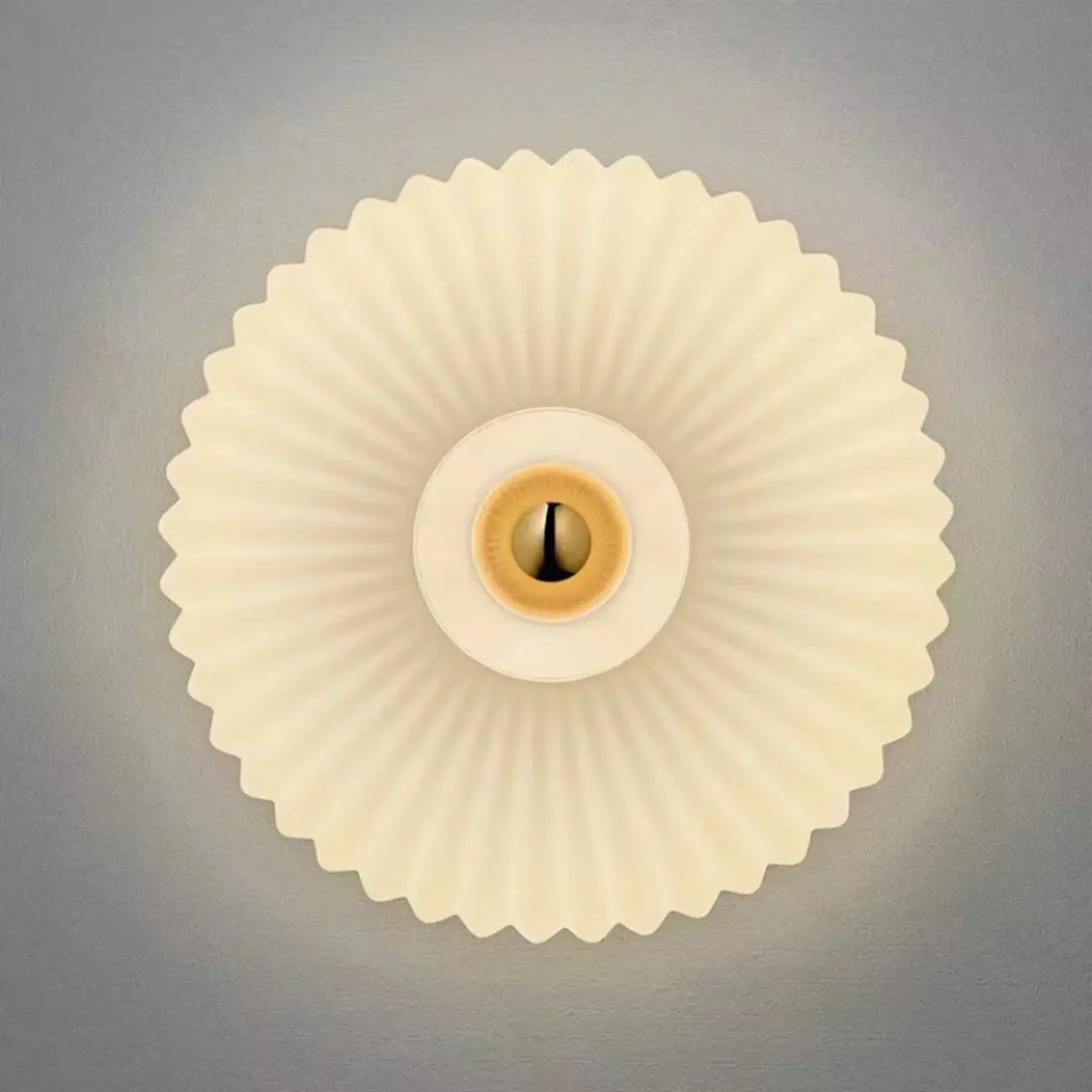 Modern Glass Gold Ripples Design Wall Sconce