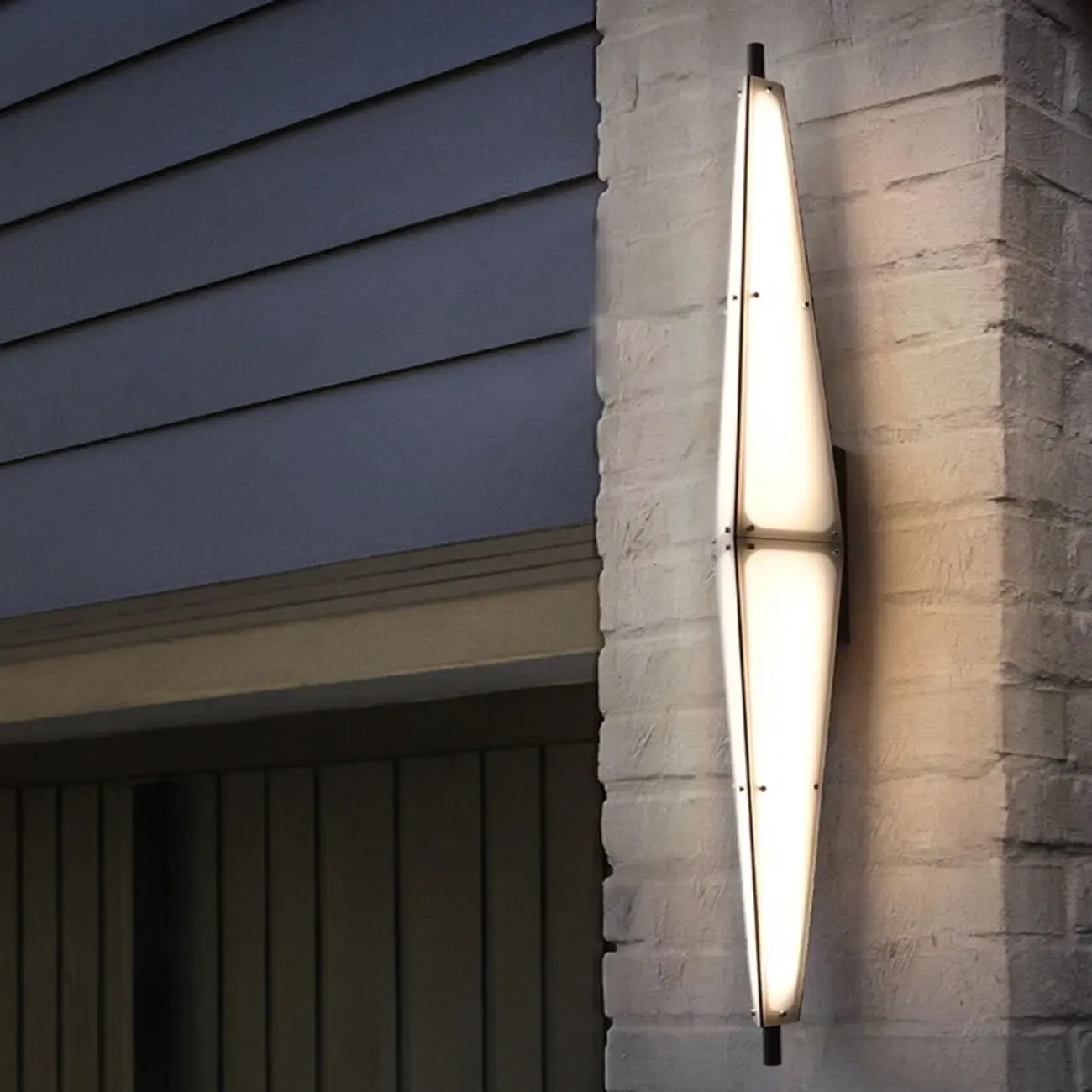 Modern Geometric White Acrylic LED Outdoor Wall Sconce
