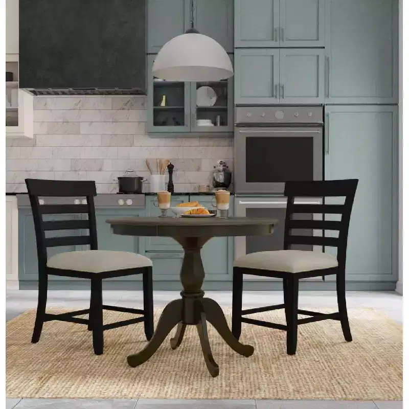 Carolina Living 36 Salem Round Pedestal Dining Table