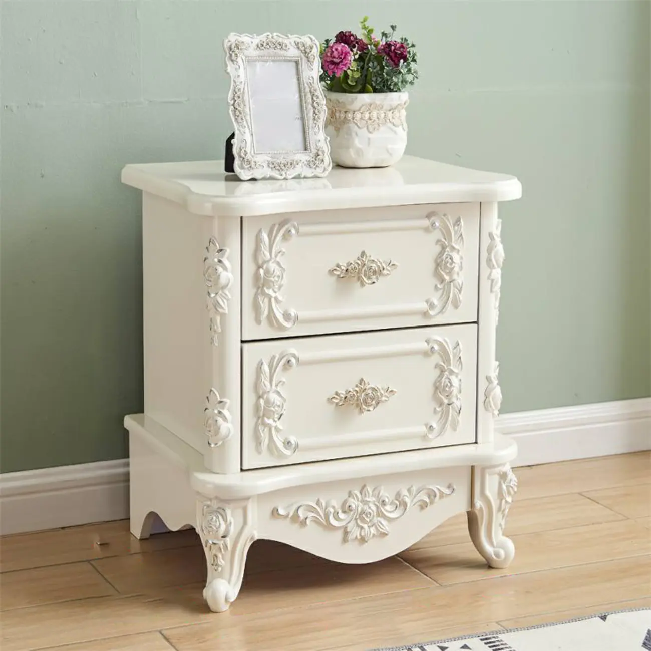 Traditional White Wood Carved 3-Drawer Nightstand