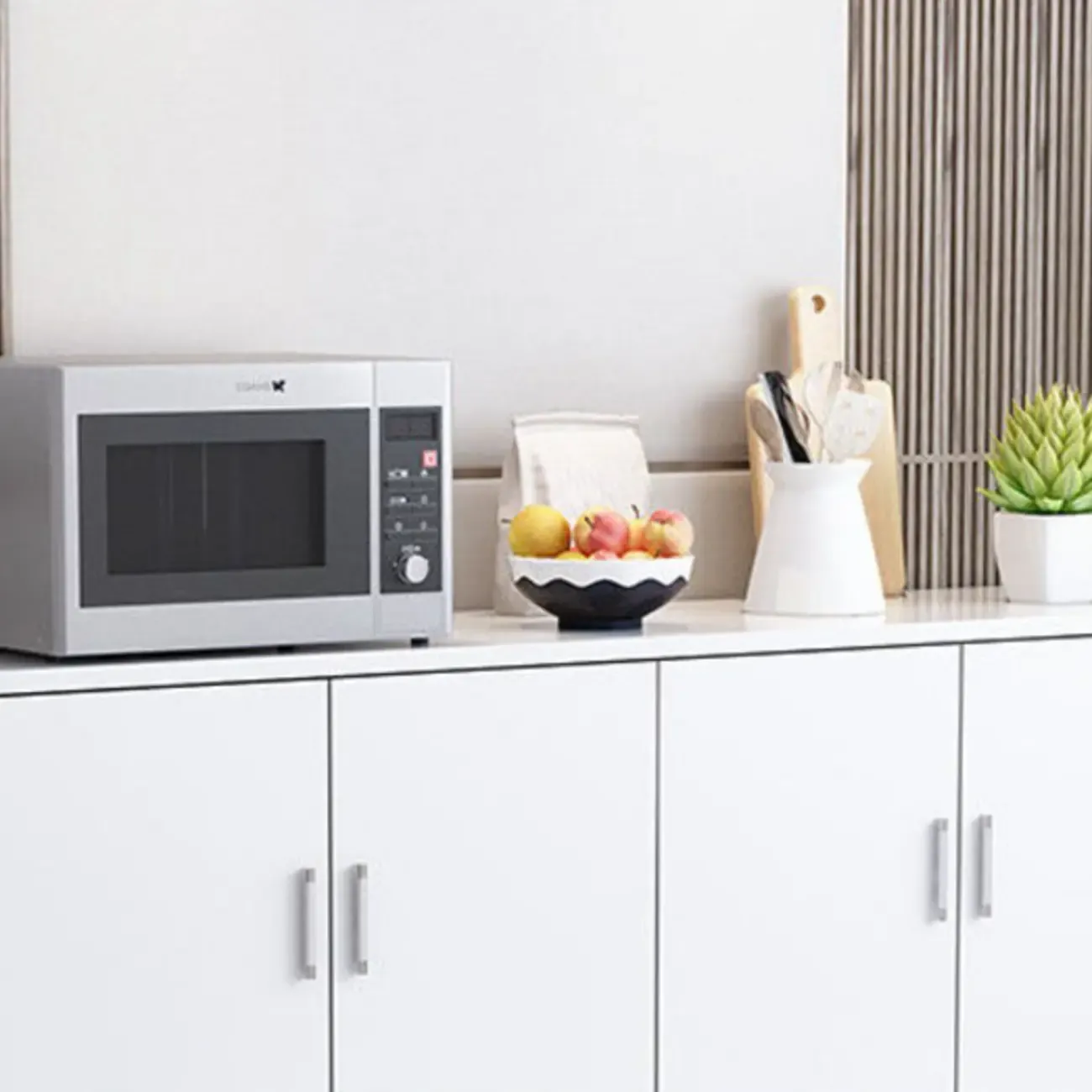 Modern Manufactured Wood Kitchen Cabinet, Free Standing