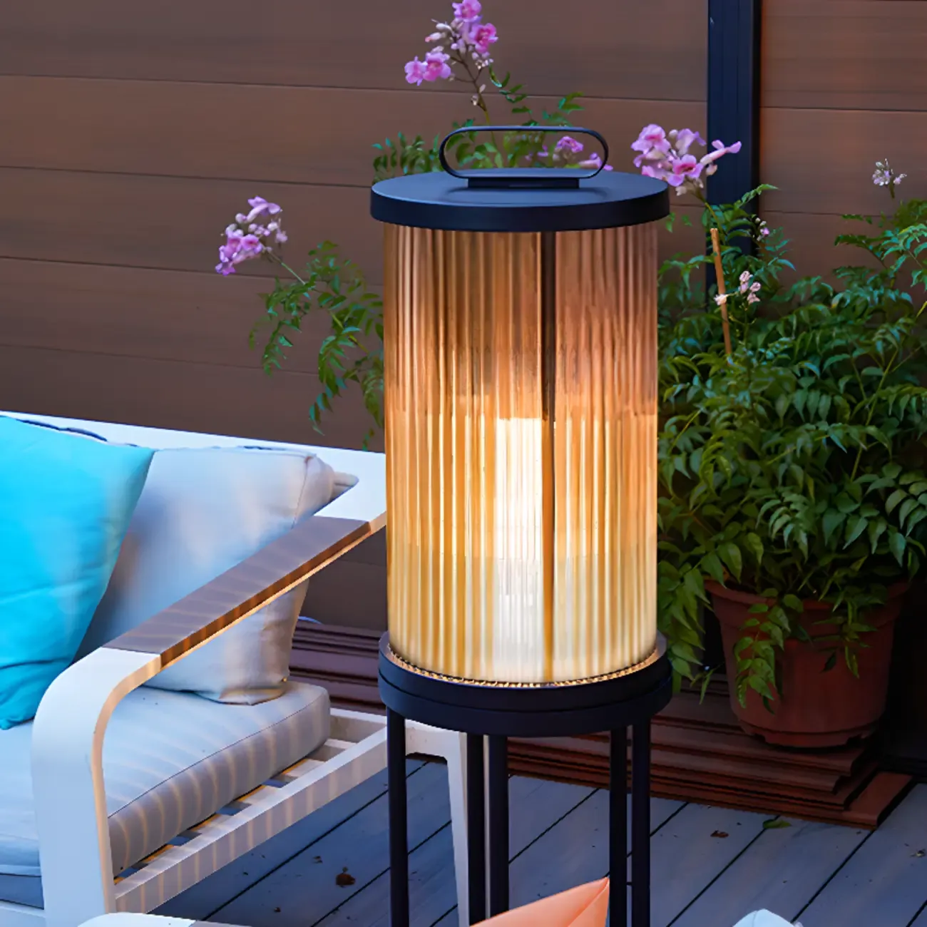 Vertical Grain Clear Glass Cylinder Post Cap Light