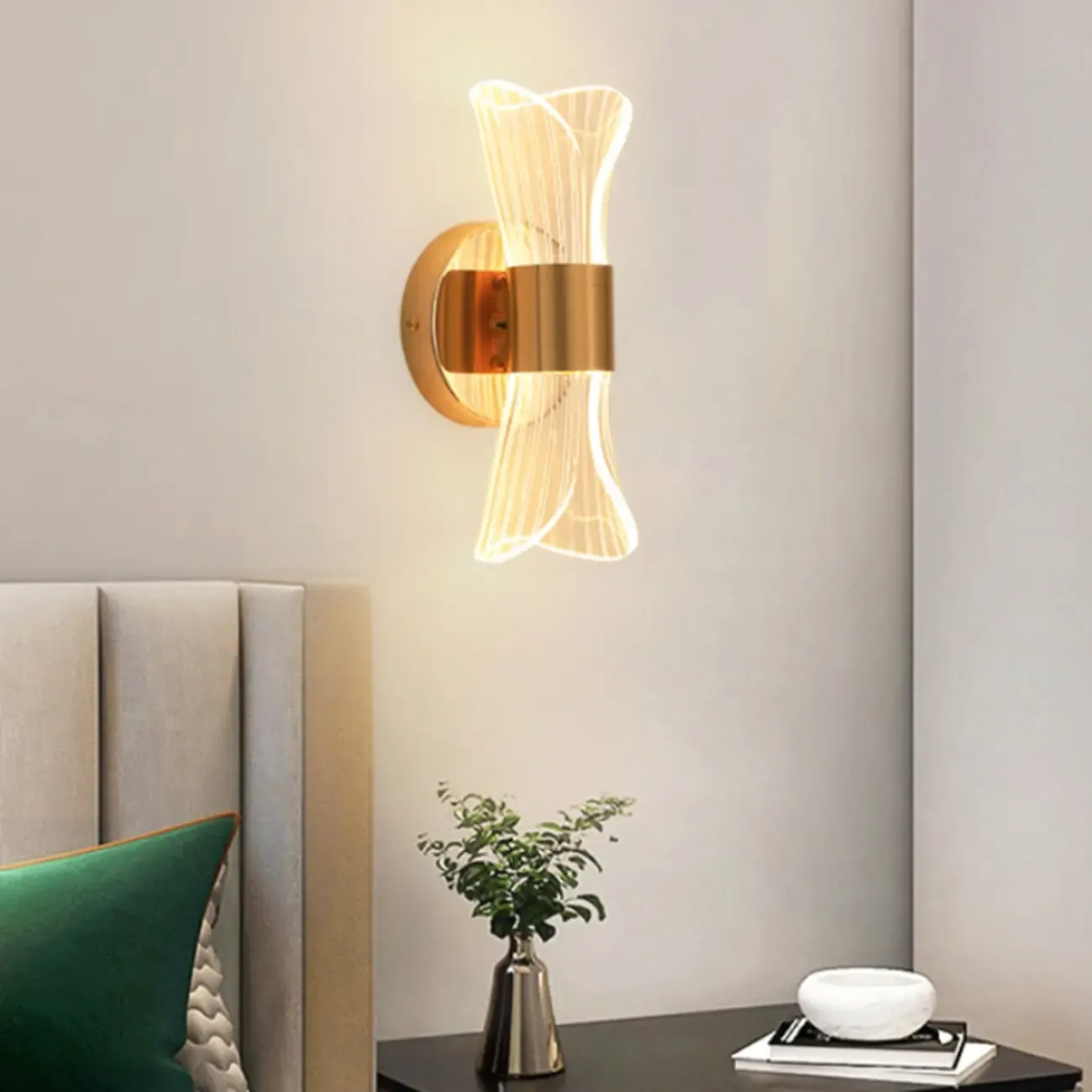 Artistic Gold Dimmable LED Wall Sconce for Bedroom Lighting