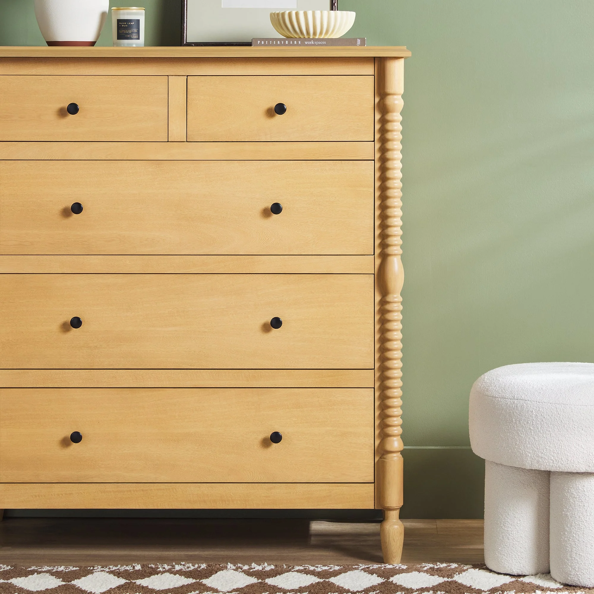 Traditional Vivienne 5-Drawer Easy Assembly Solid Wood Dresser