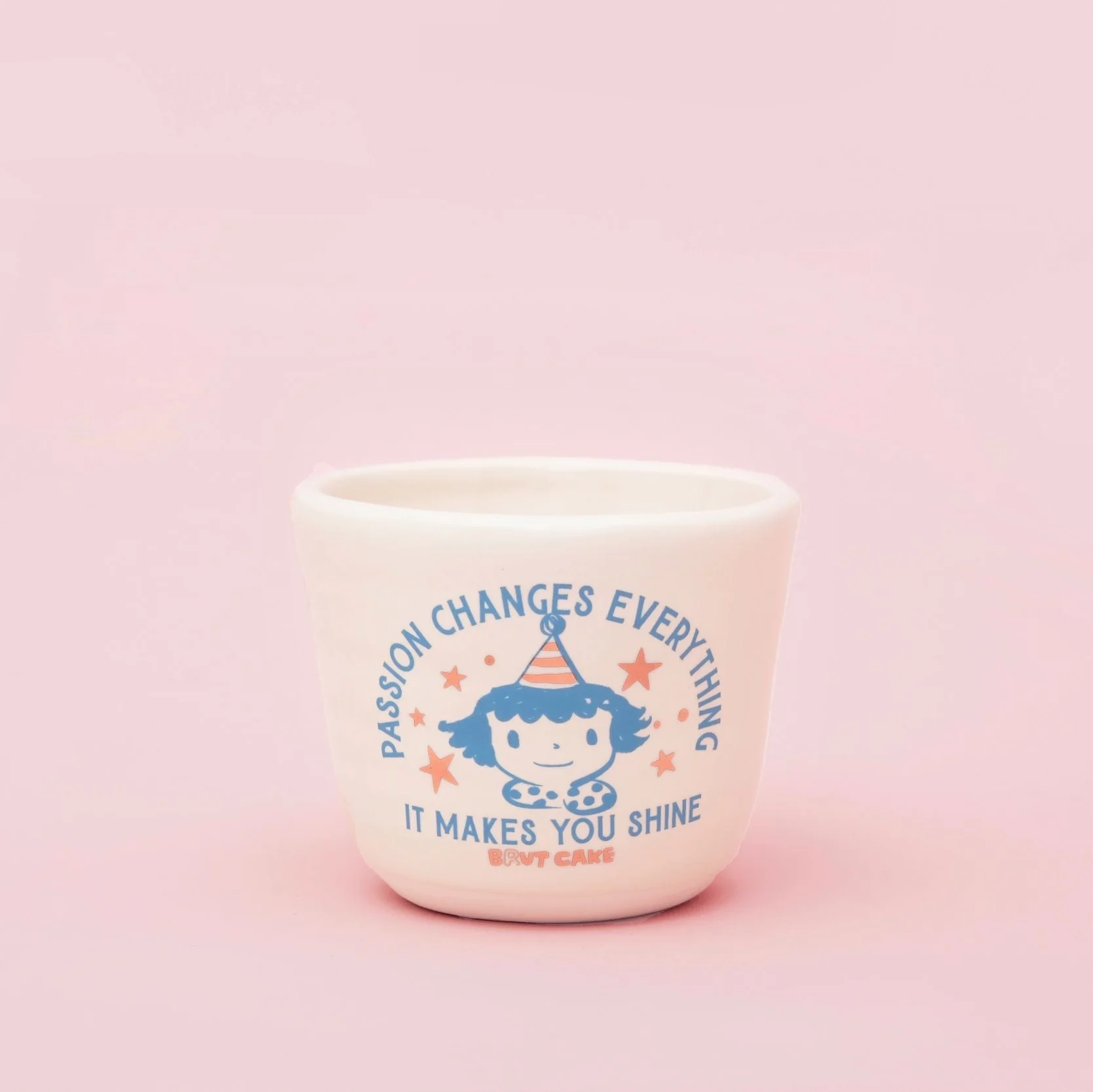 Brut Cake 100 Smiling Mugs Uplift Series Spot 9.5cm