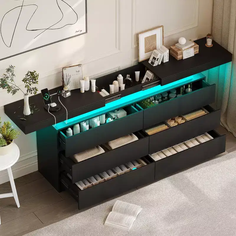 Utilitytrunksandfootlockers