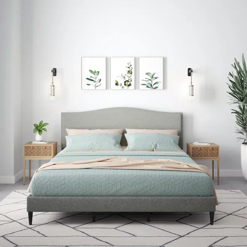 Kameli Upholstered Bed
