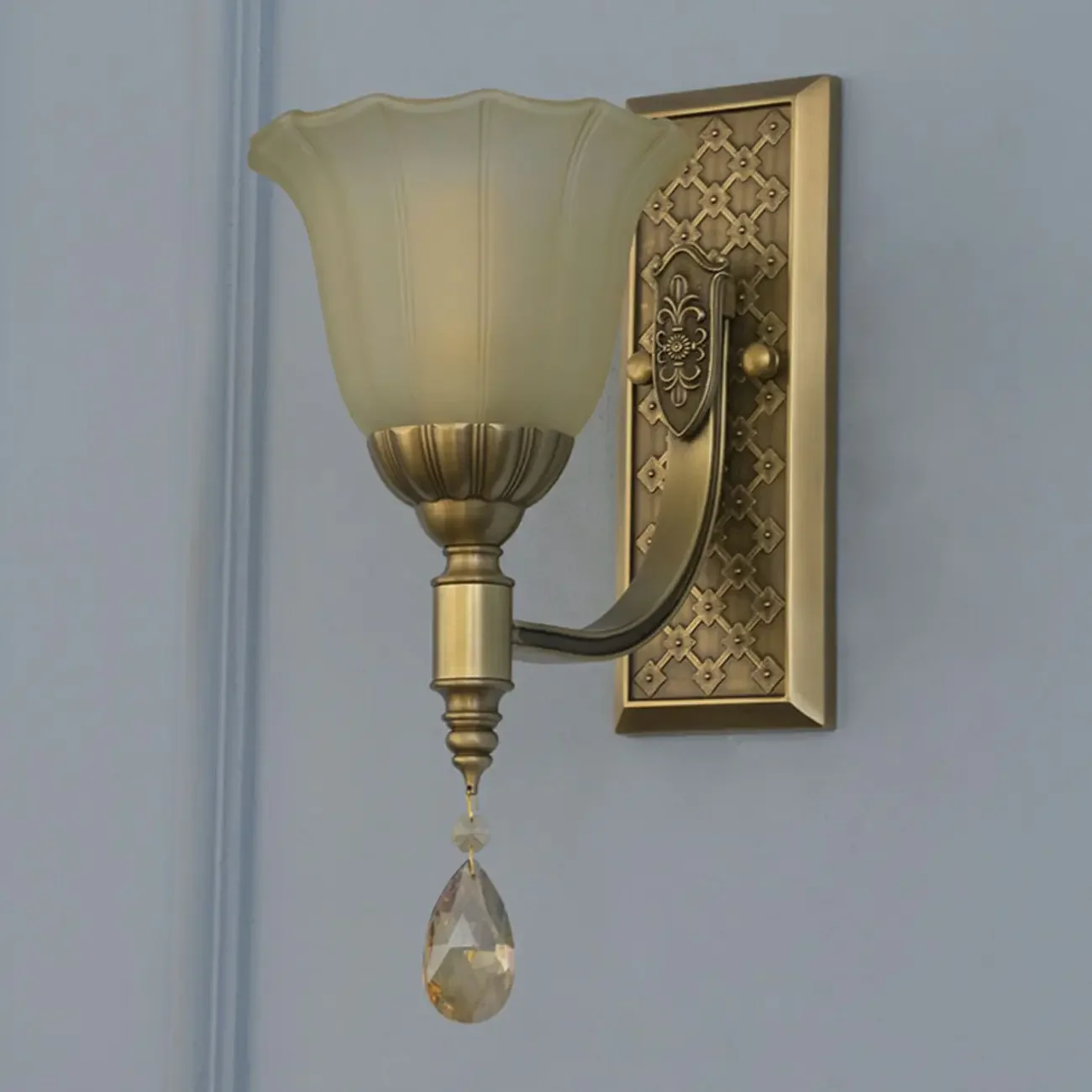 Retro Gold Frame Wall Sconce Lamp with Crystal Pendant