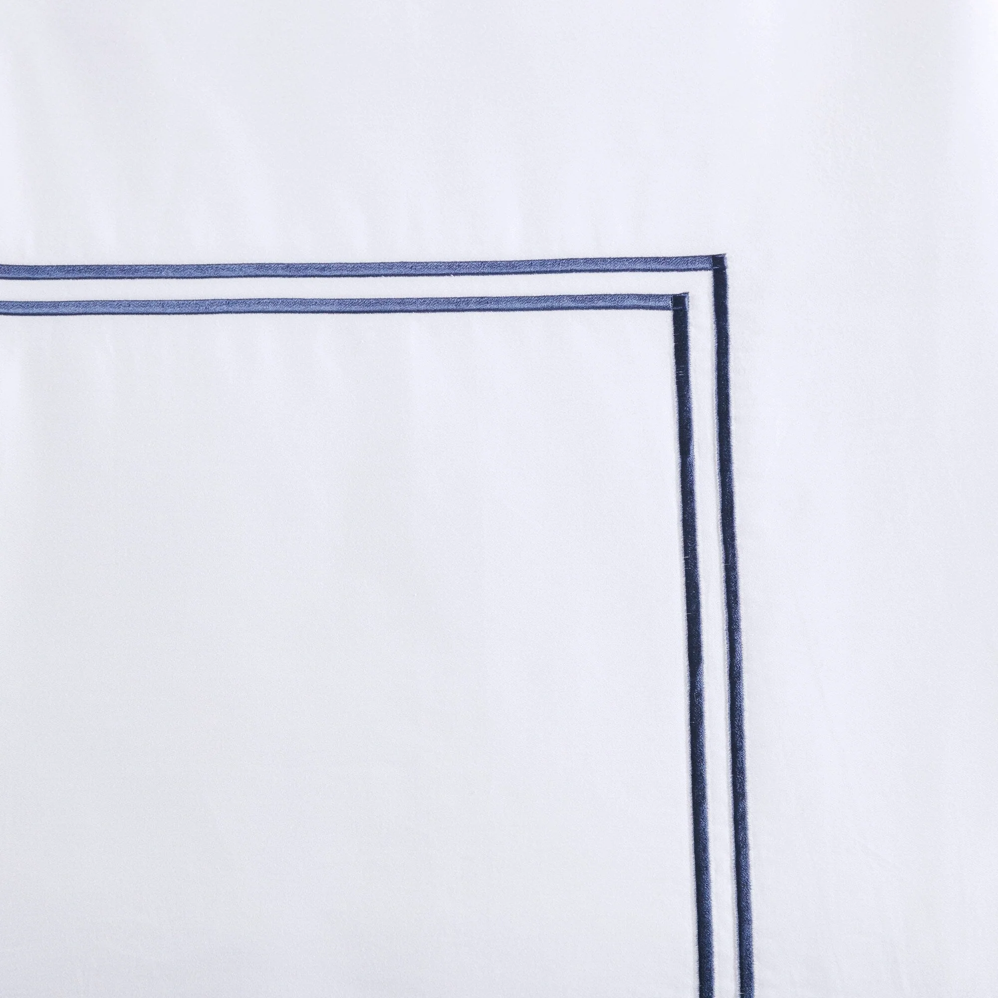 Madison Park Signature 500 Thread Count Luxury Collection 100% Cotton Sateen Embroidered Duvet Cover Set